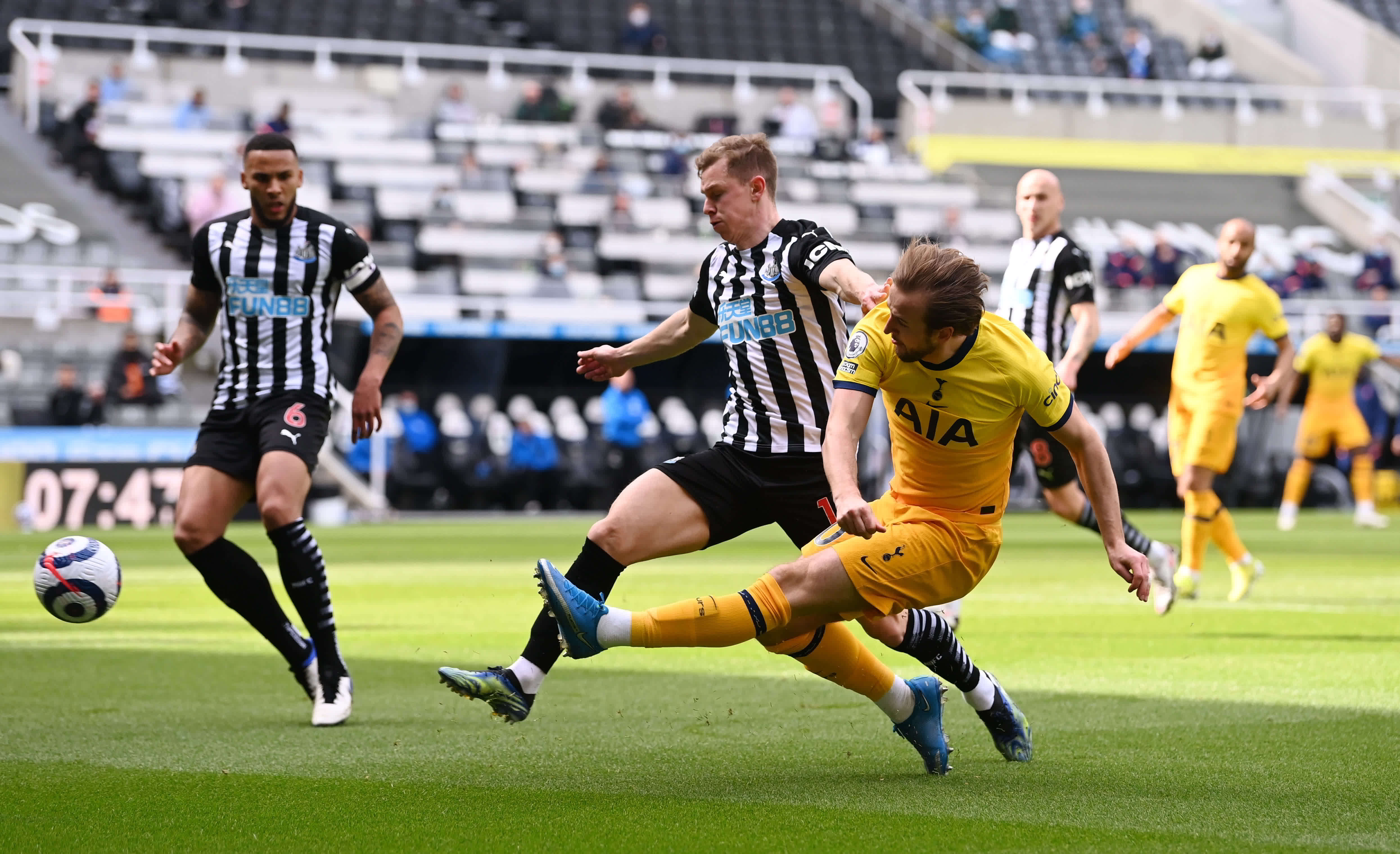 到他在谢周 到他在谢周